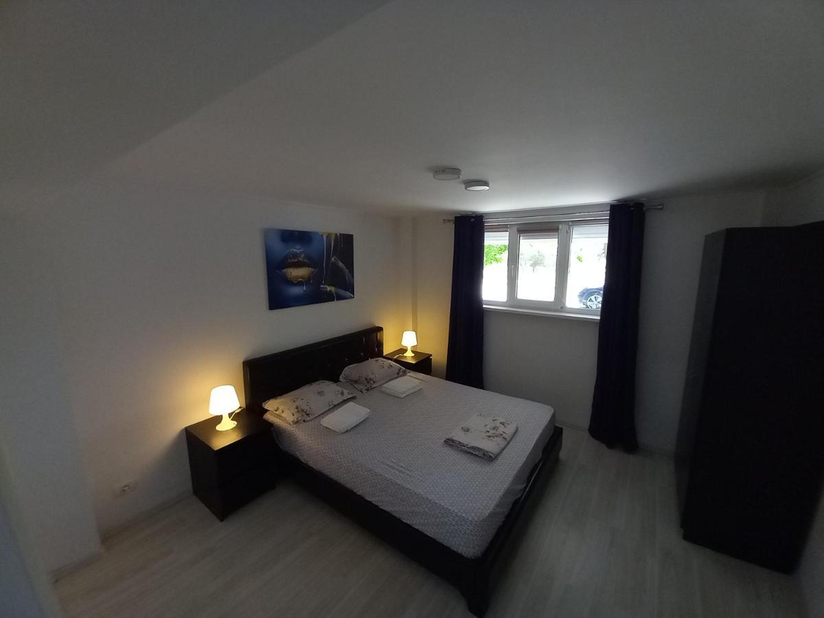 מאמאיה "Near Vega" Apartment מראה חיצוני תמונה
